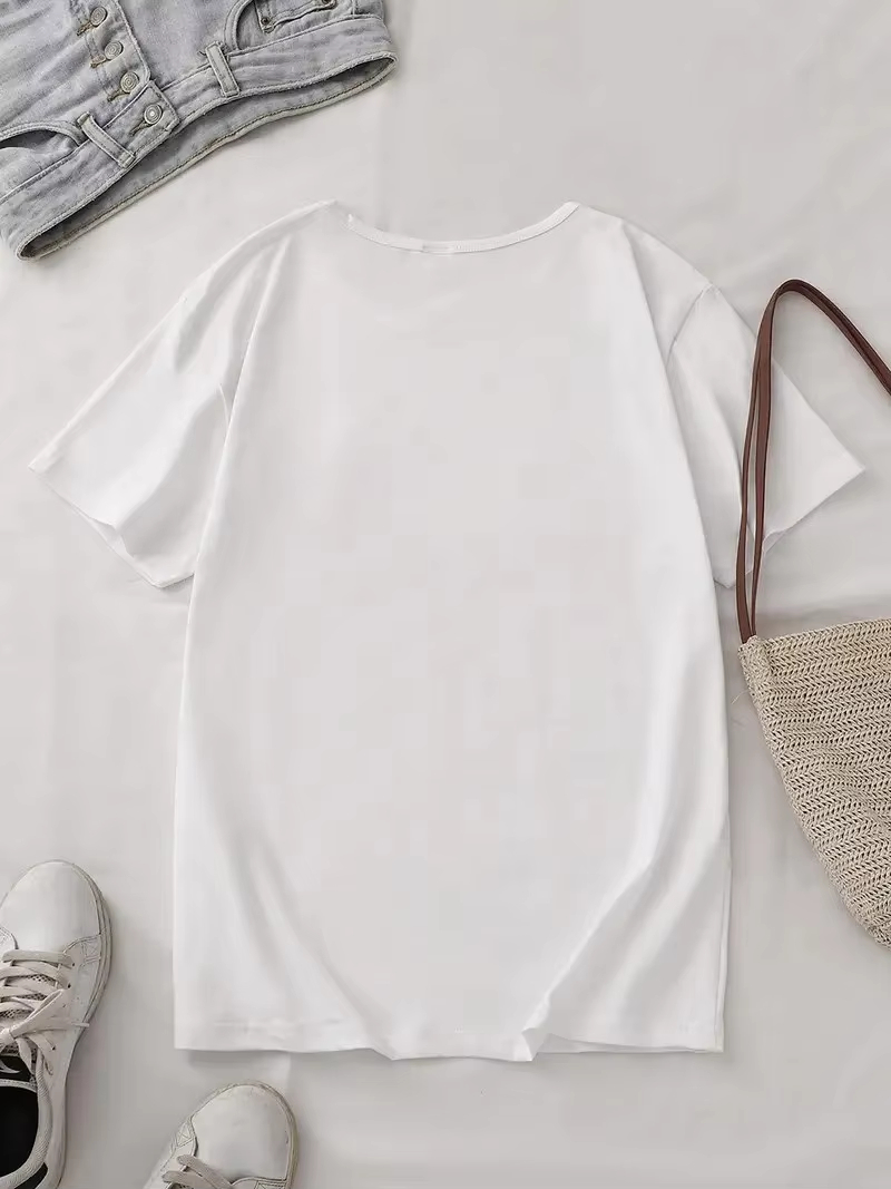 그린 탑과 핑크 팬츠를 입은 캐릭터 일러스트가 있는 여 - Korean Pants Lifestyle 리뷰 및 가격